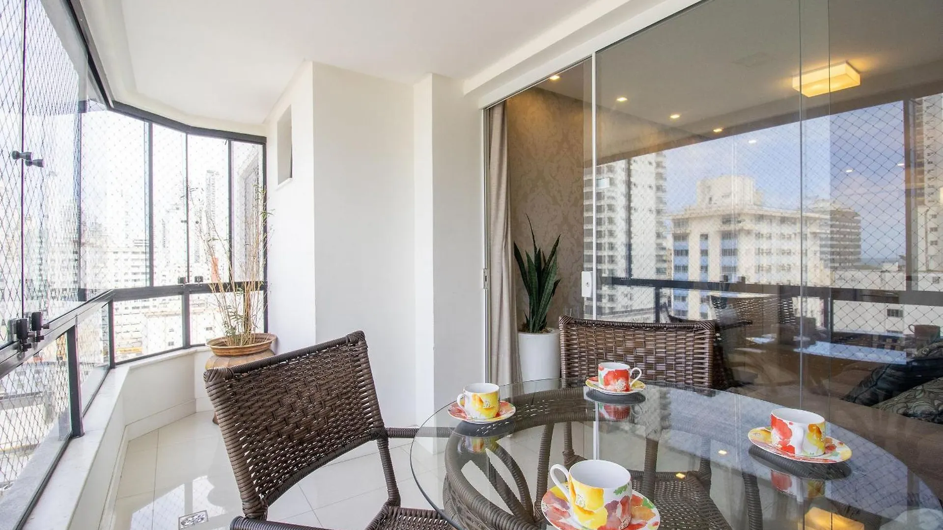 Bk81 - 3 Dorm, Climatizado, 2 Garagens, Wi-Fi Apartment Balneario Camboriu Brazil